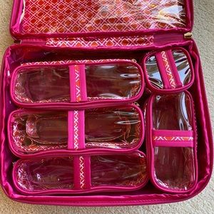 PurseN Diva makeup case in fuschia link